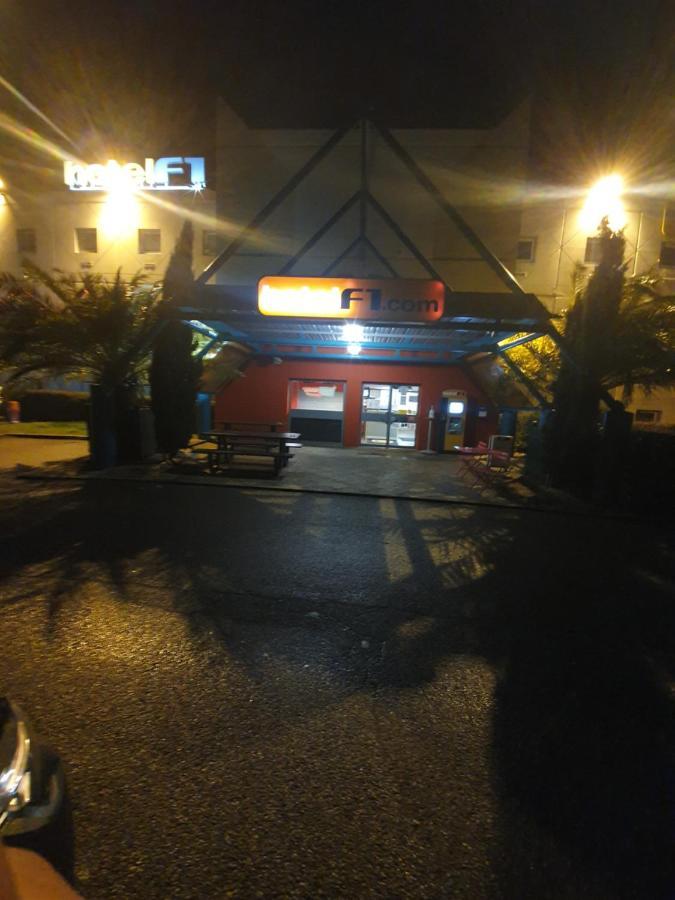 Hotelf1 Lyon Isle D'Abeau Ouest St Exupery Saint-Quentin-Fallavier Exterior photo